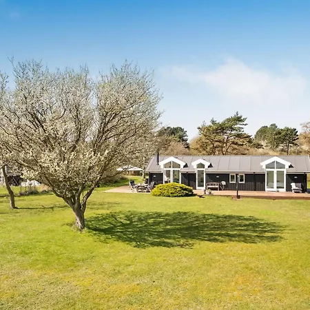 Trajko - 100m From The Sea By Interhome Hou