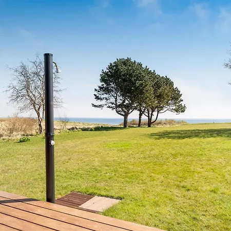 Trajko - 100m From The Sea By Interhome Nyaraló